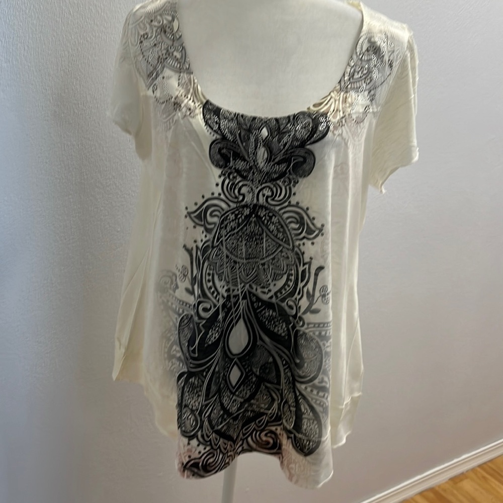 Unity World Wear Black and White Tunic size 1X